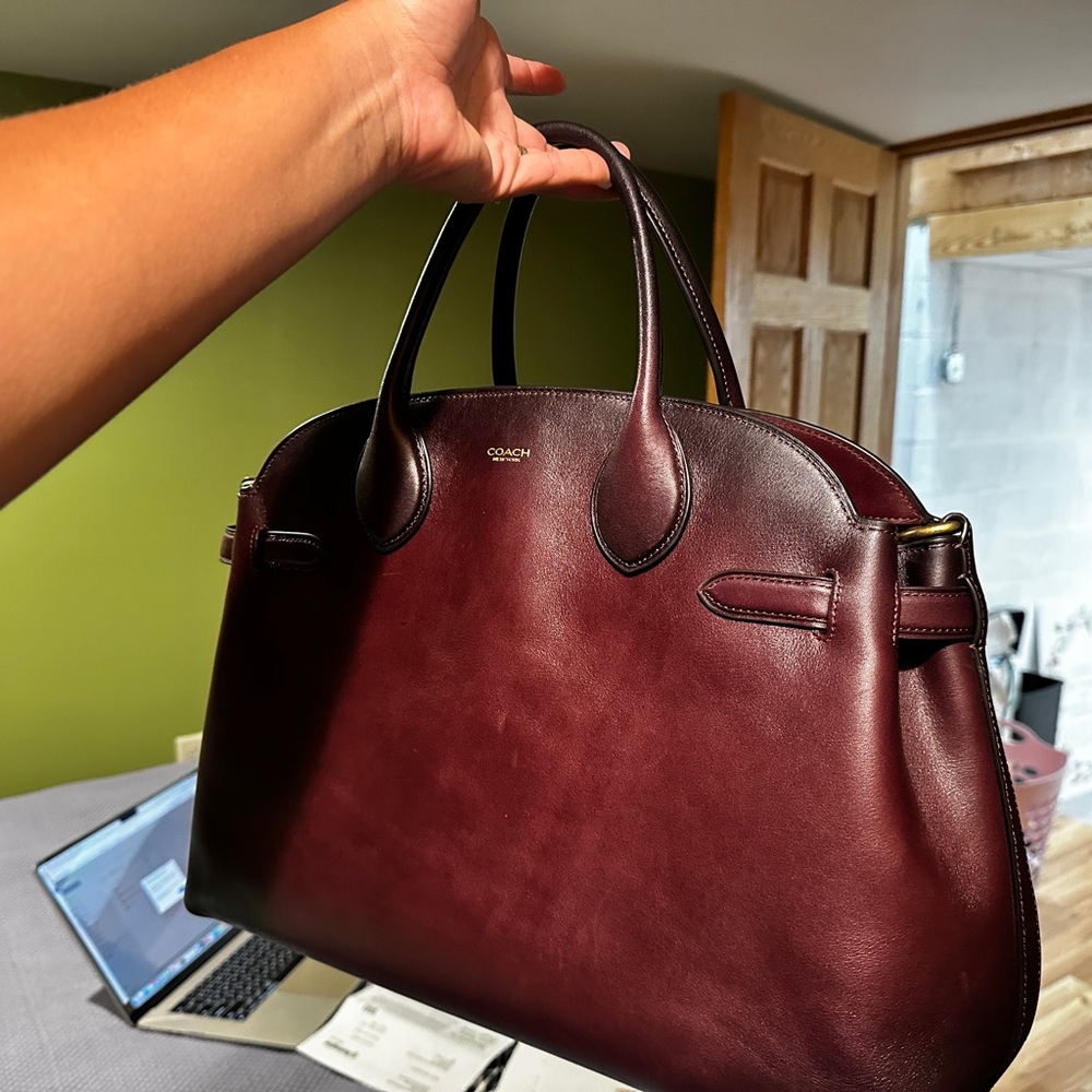 Coach Merlot Empire 40